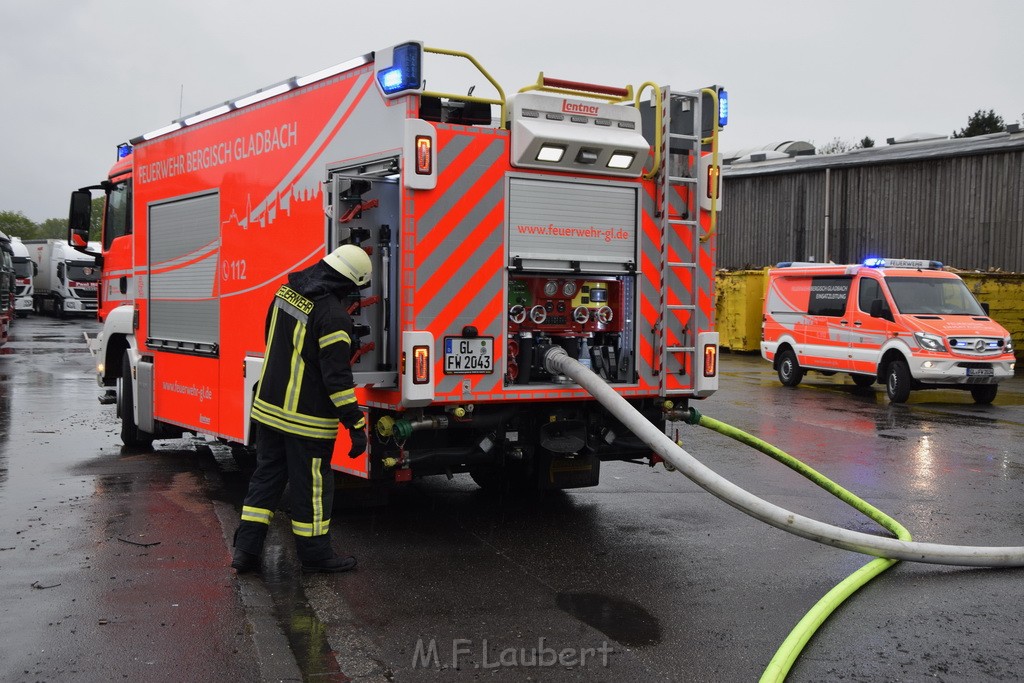 Feuer 4 Bergisch Gladbach Gronau Am Kuhlerbusch P348.JPG - Miklos Laubert